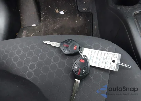 2015 Mitsubishi Mirage Rf z USA, uszkodzony, nr VIN ML32A4HJ6FH059285